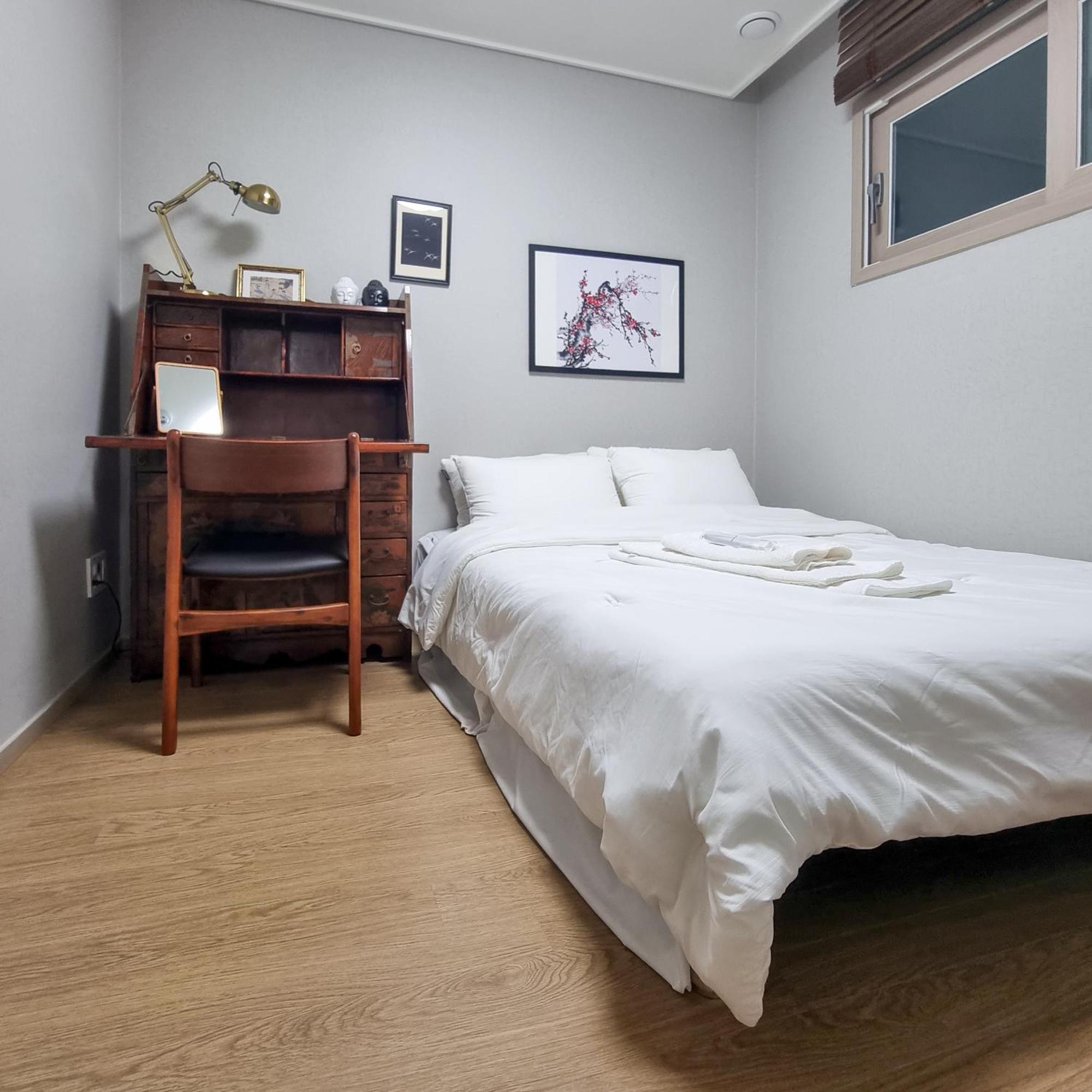 Humphreys 2 Min Vintage Korean Room Пионтек Екстериор снимка
